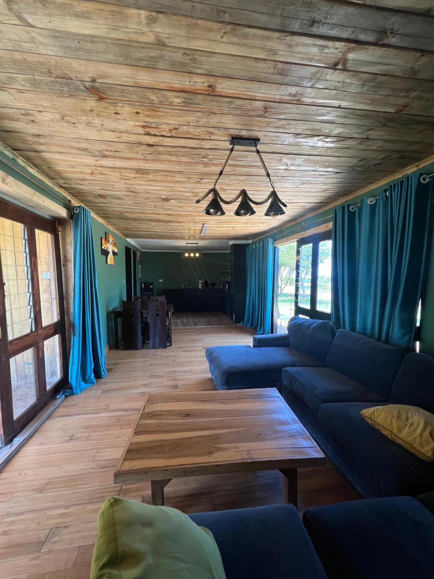 Amboseli Glass House Oloitokitok Exterior foto