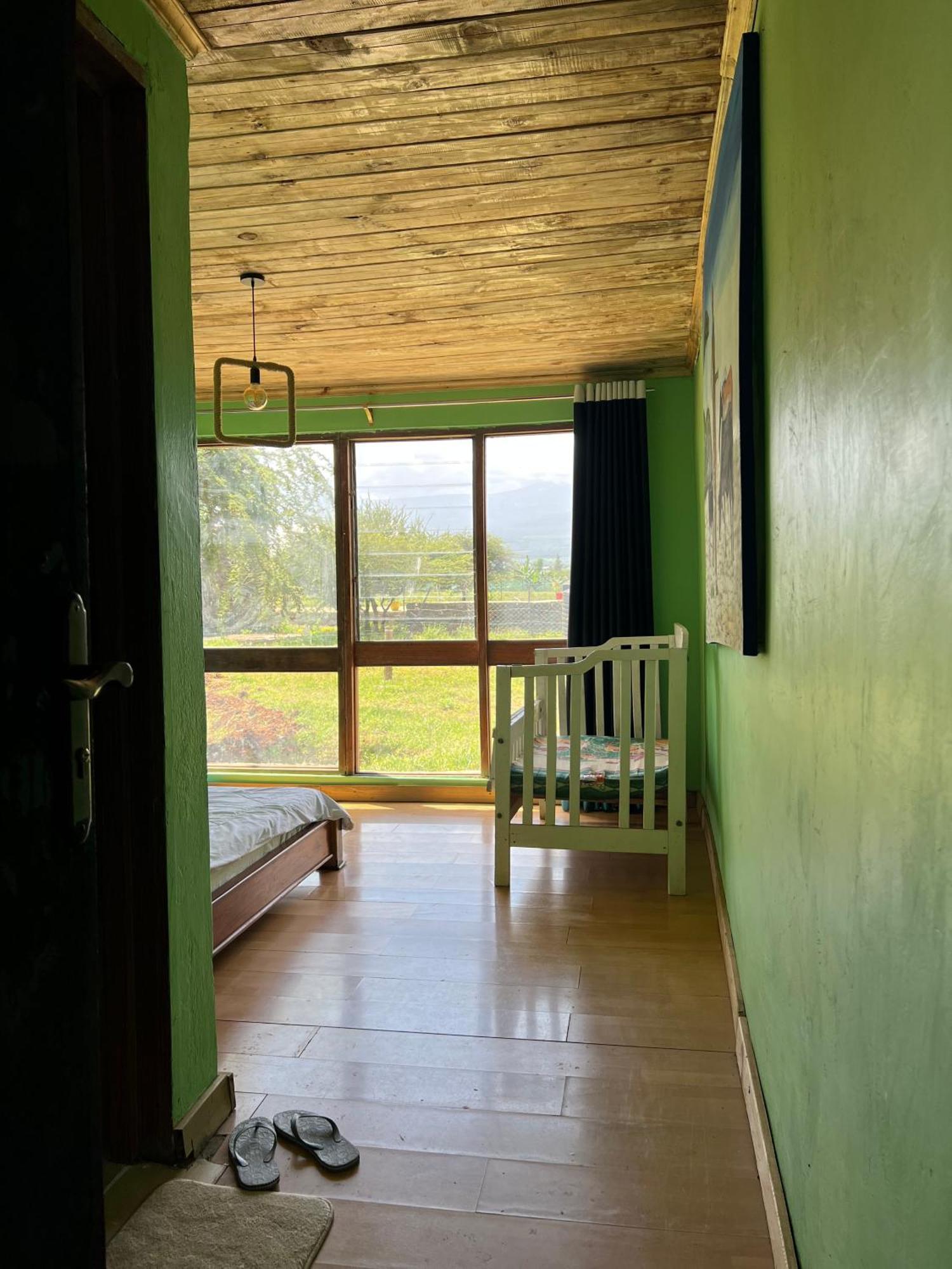 Amboseli Glass House Oloitokitok Exterior foto